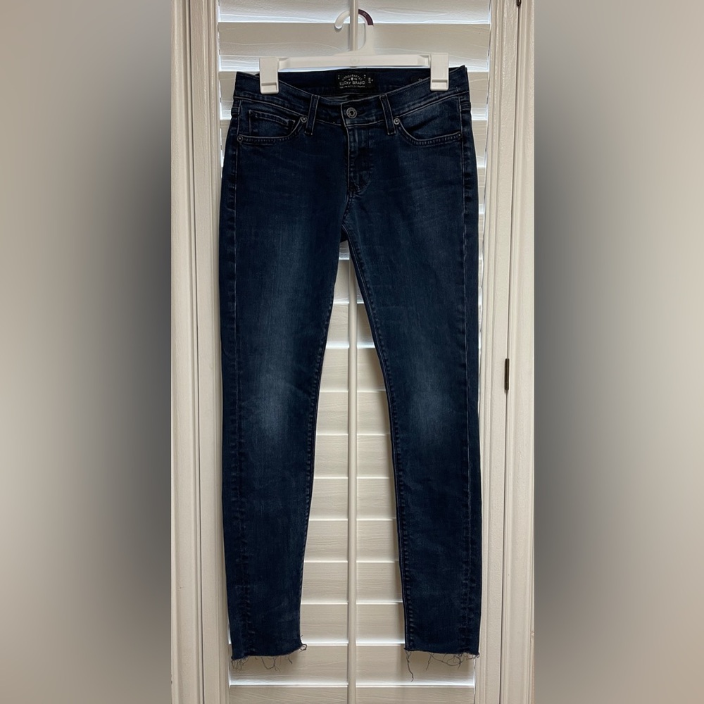 Lucky Brand Dark Wash Charlie Skinny Jeans with Heart Details - Size 2/26 Ankle